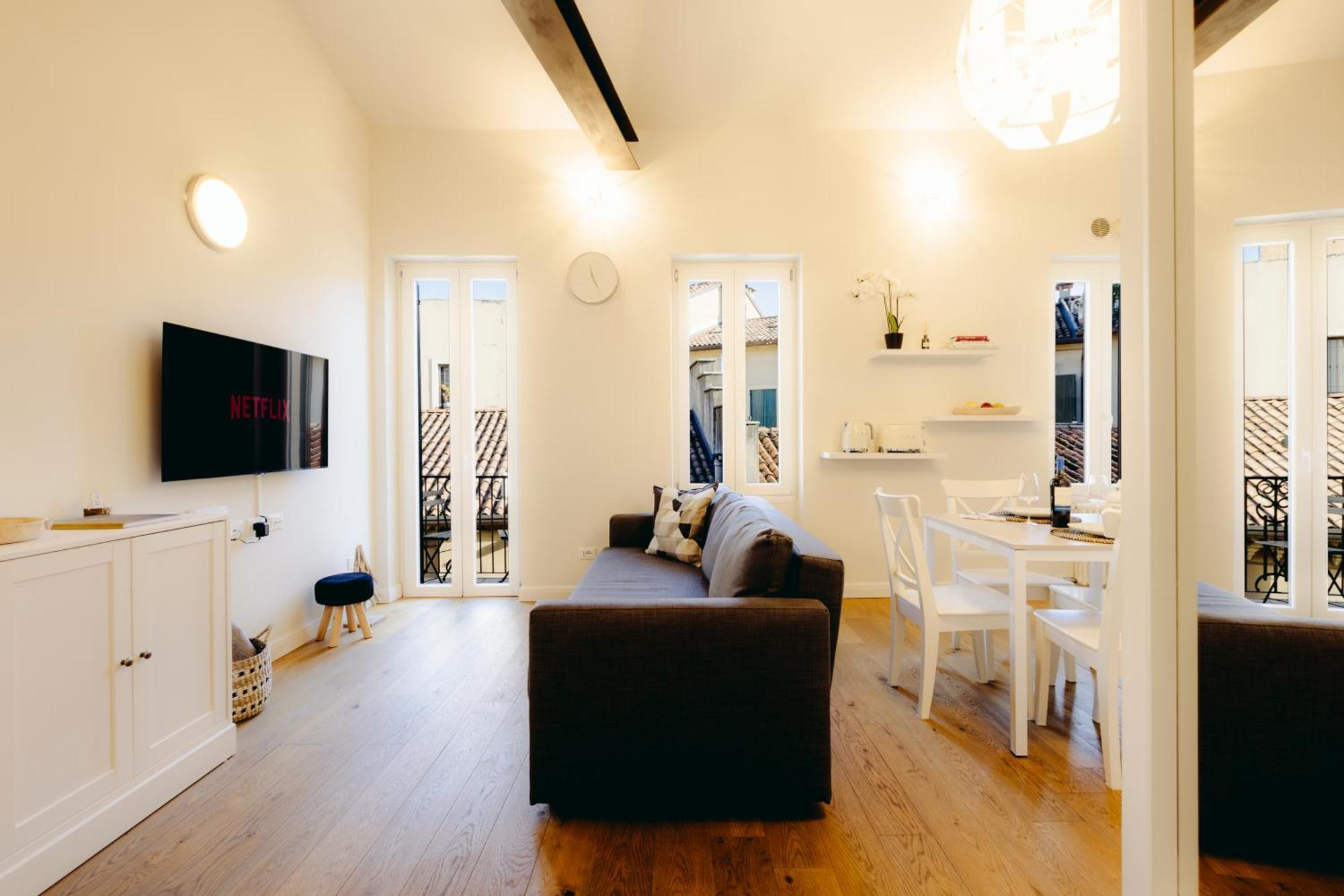 Eap Suites, ורונה מראה חיצוני תמונה
