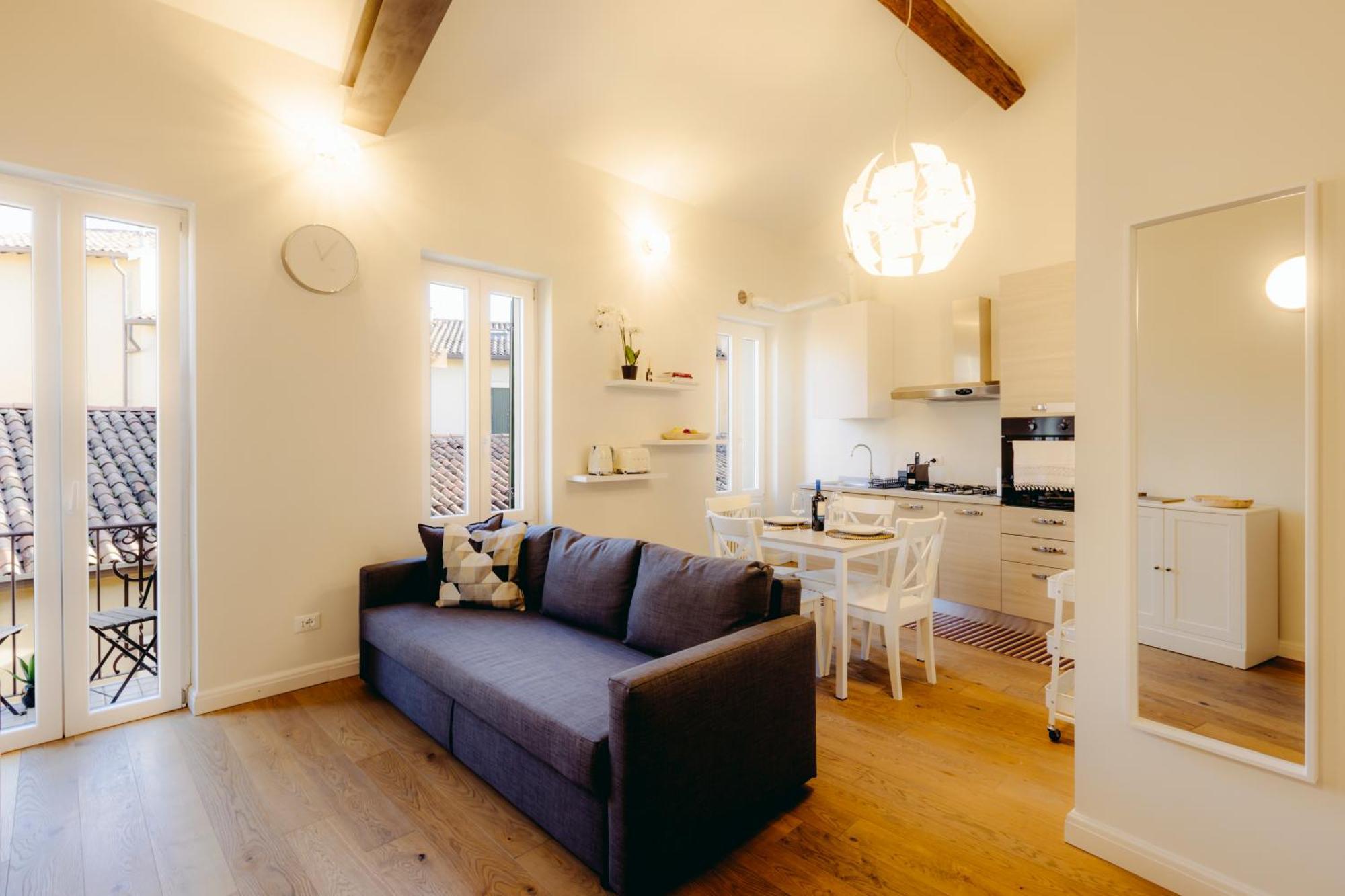Eap Suites, ורונה מראה חיצוני תמונה