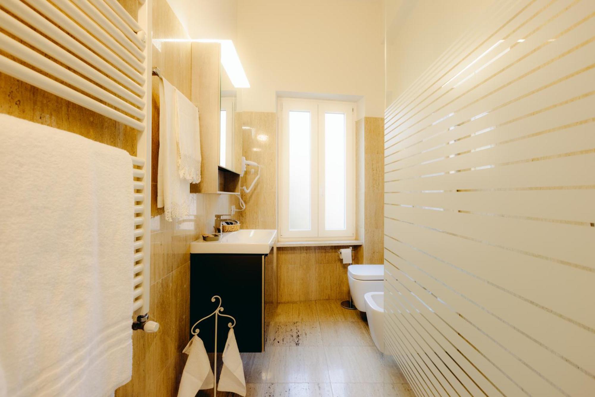 Eap Suites, ורונה מראה חיצוני תמונה