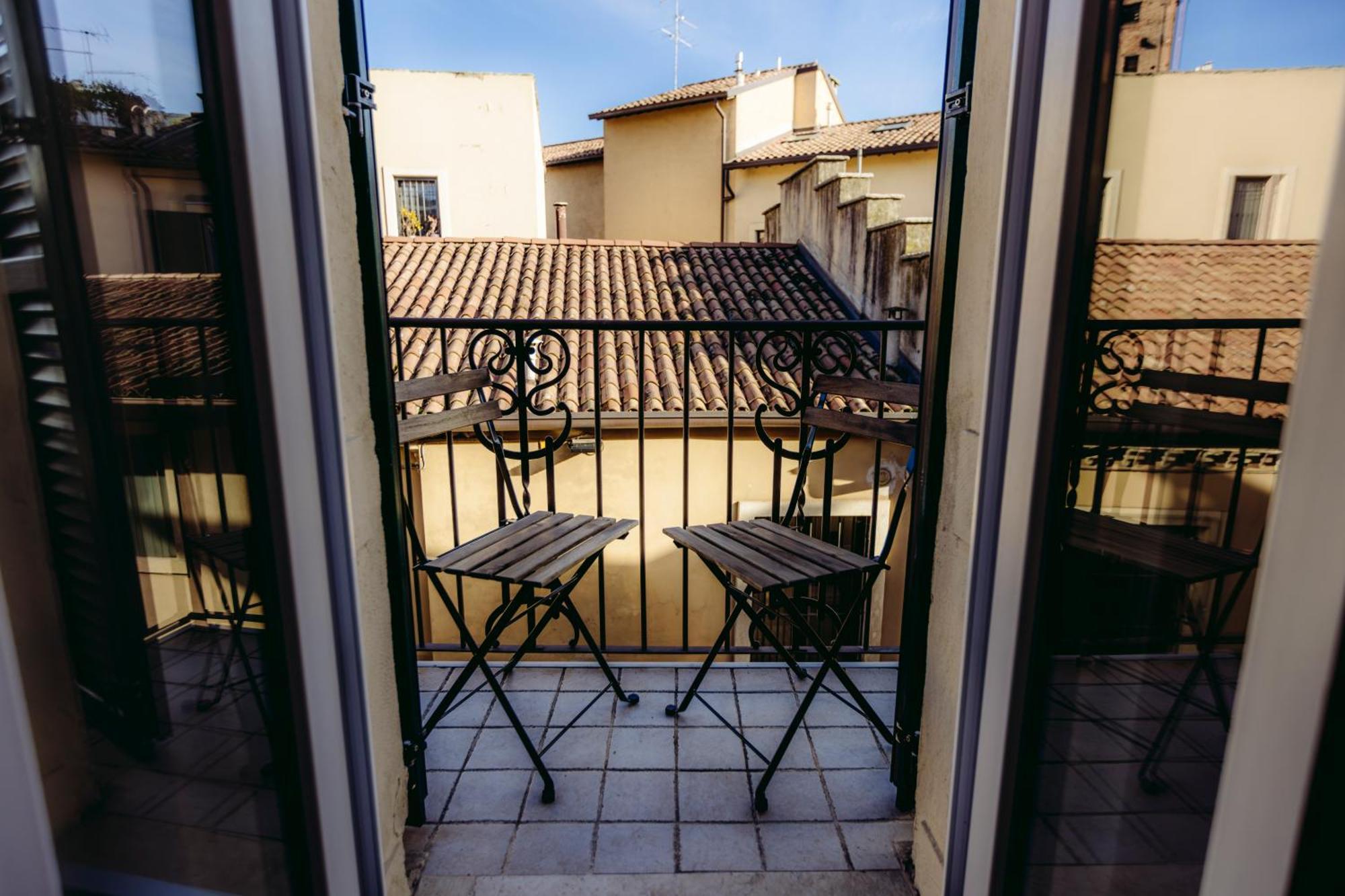 Eap Suites, ורונה מראה חיצוני תמונה